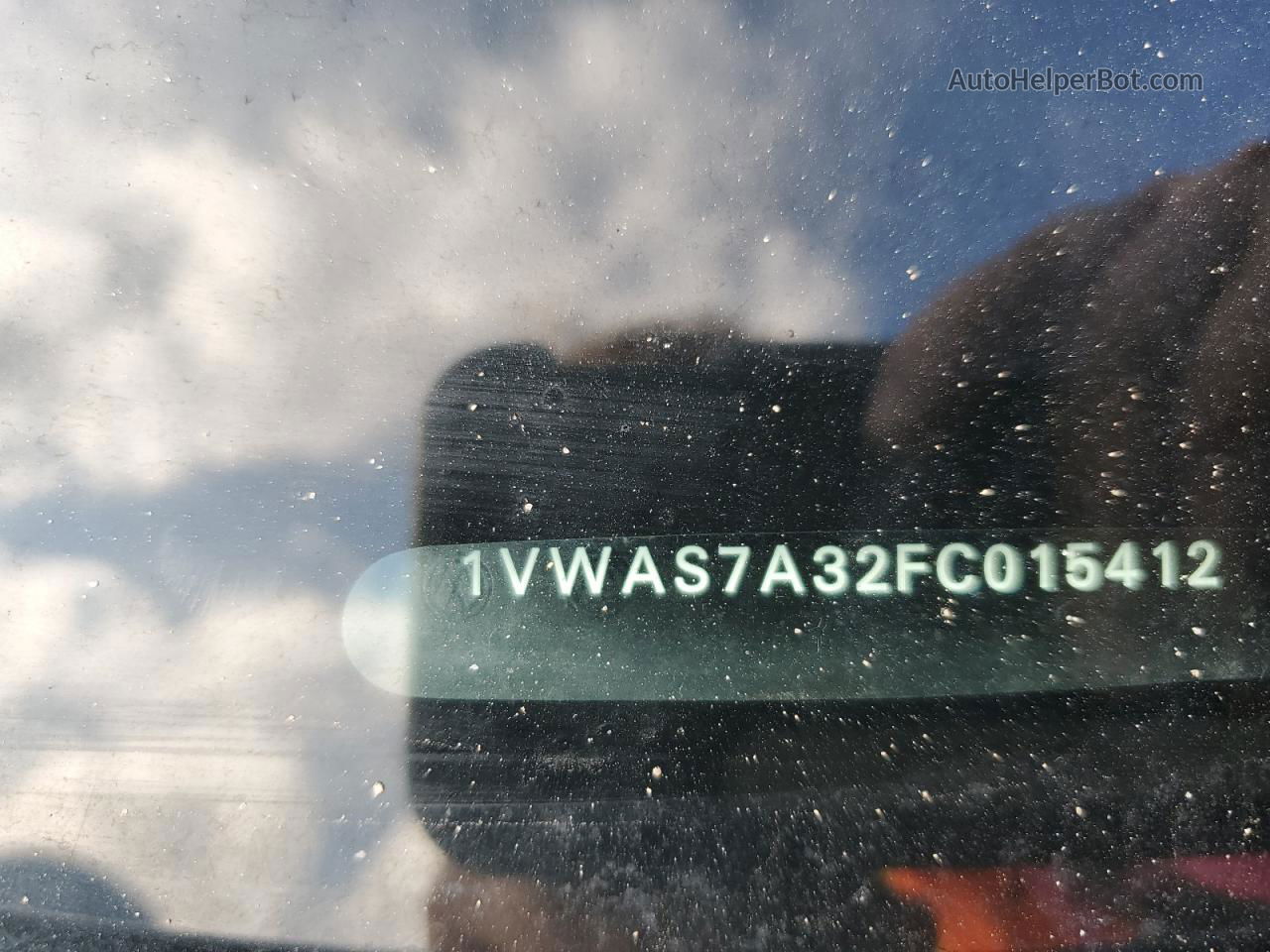 2015 Volkswagen Passat S Серебряный vin: 1VWAS7A32FC015412