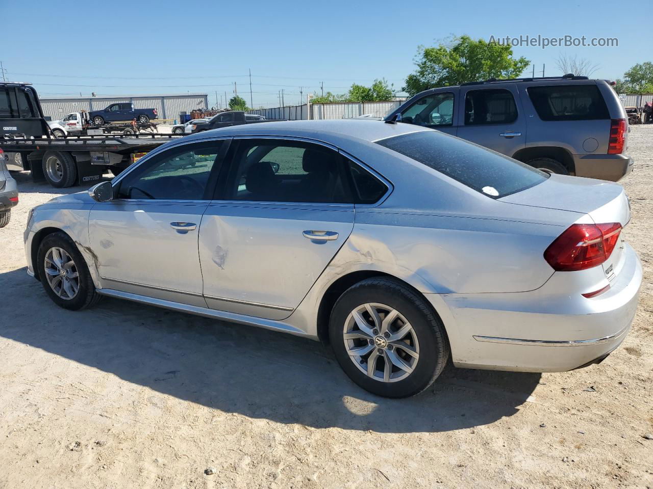 2016 Volkswagen Passat S Серебряный vin: 1VWAS7A32GC030235