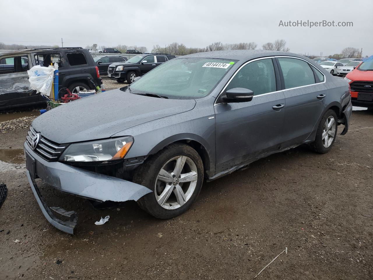 2014 Volkswagen Passat S Серый vin: 1VWAS7A33EC031150