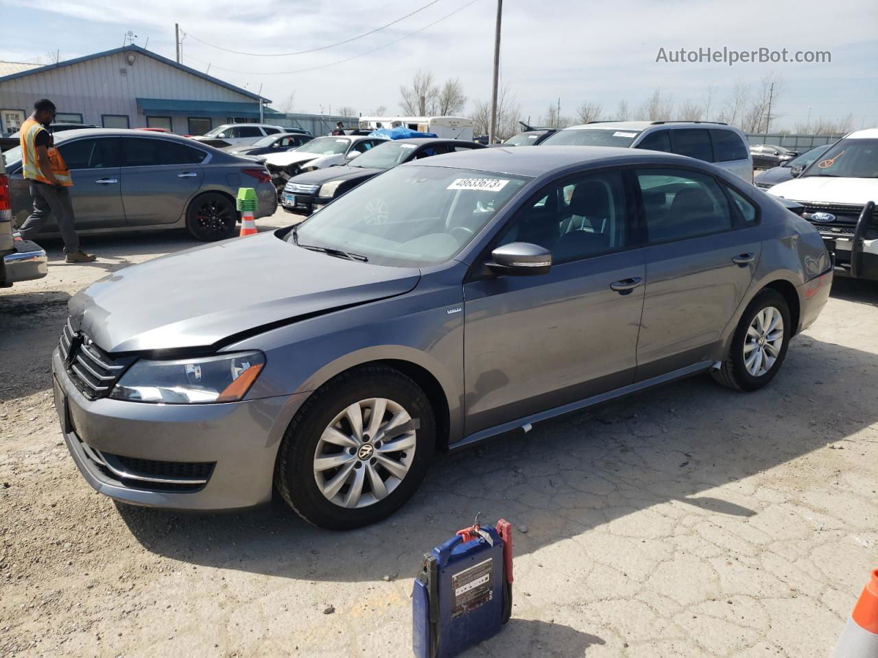 2015 Volkswagen Passat S Gray vin: 1VWAS7A33FC025270