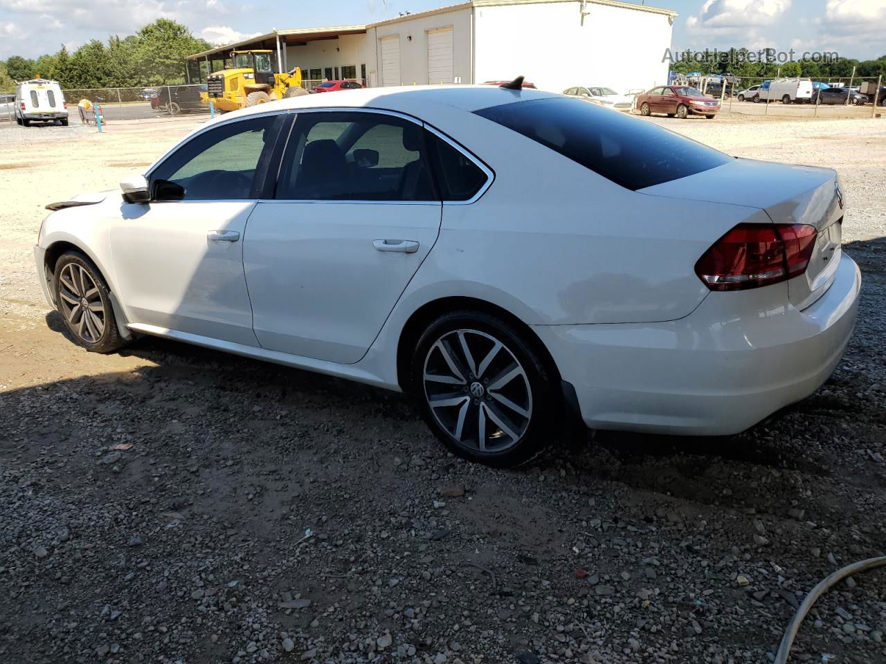 2015 Volkswagen Passat S White vin: 1VWAS7A33FC080740