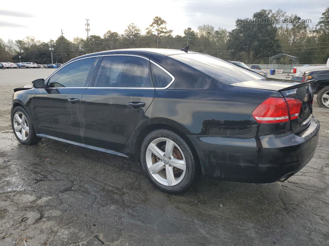 2015 Volkswagen Passat S Черный vin: 1VWAS7A34FC077913