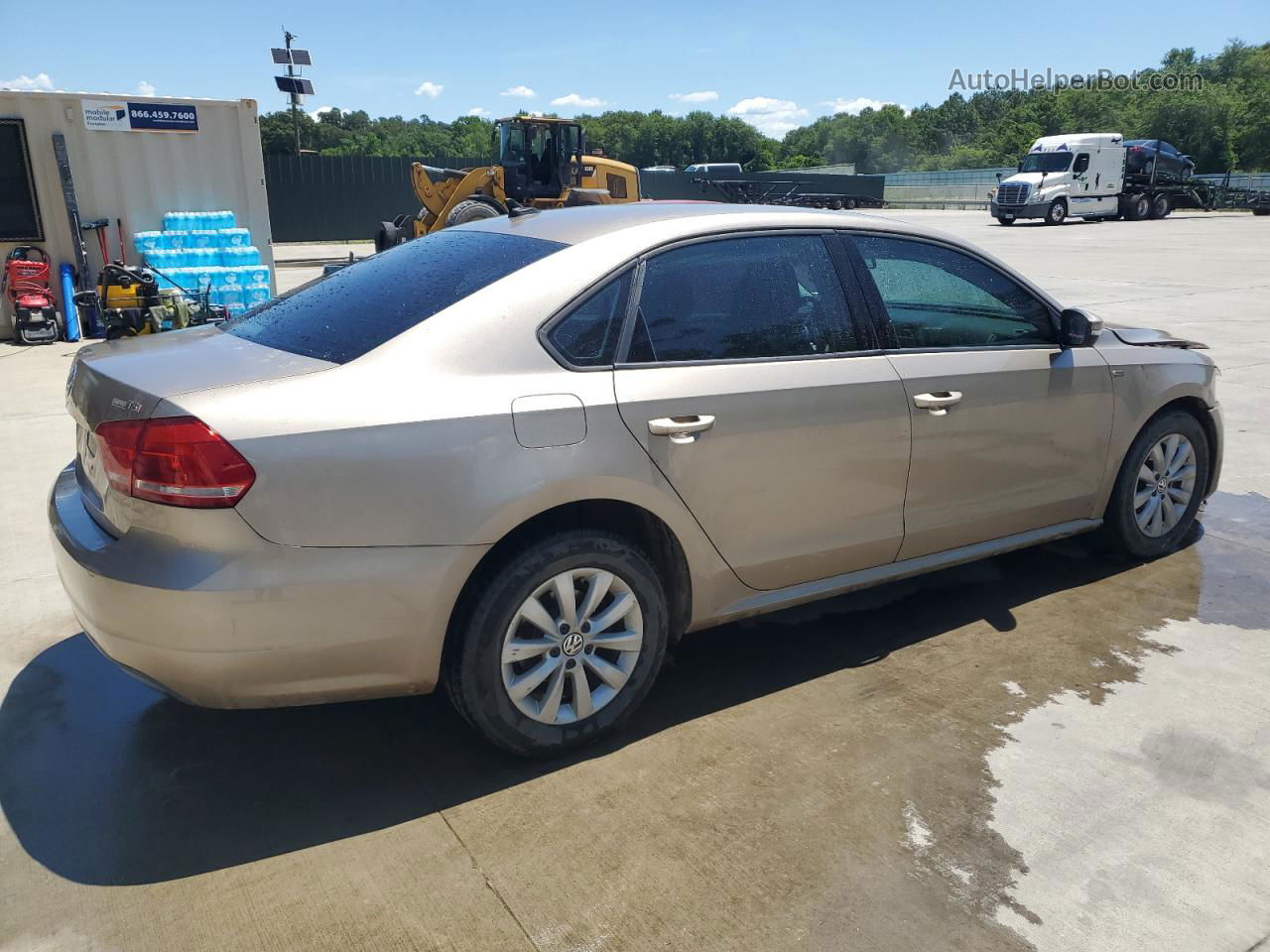 2015 Volkswagen Passat S Beige vin: 1VWAS7A35FC055788