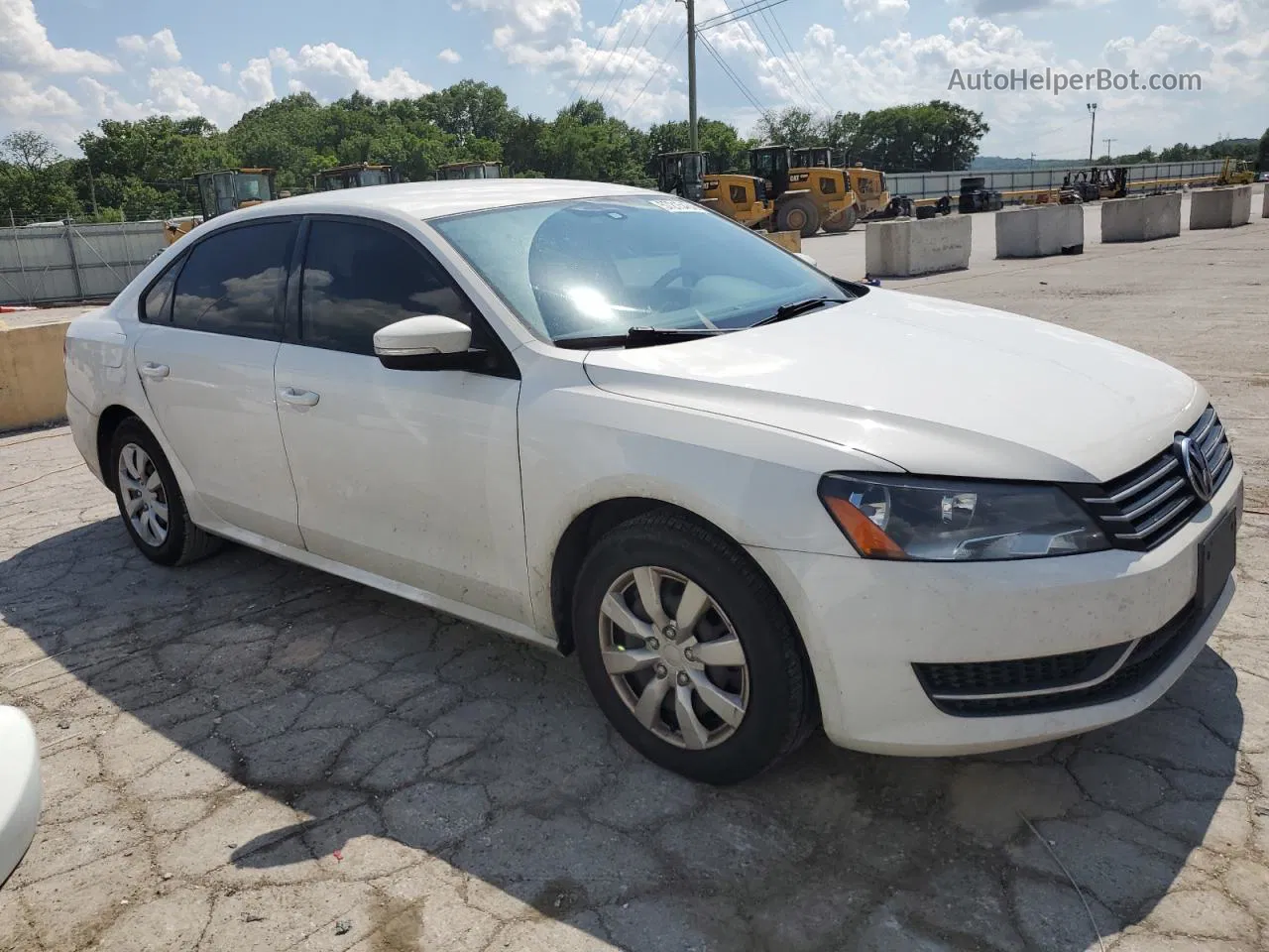 2015 Volkswagen Passat S White vin: 1VWAS7A36FC096348