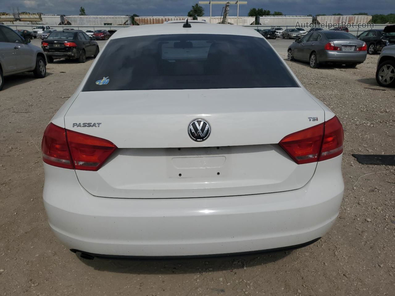 2015 Volkswagen Passat S White vin: 1VWAS7A36FC107543