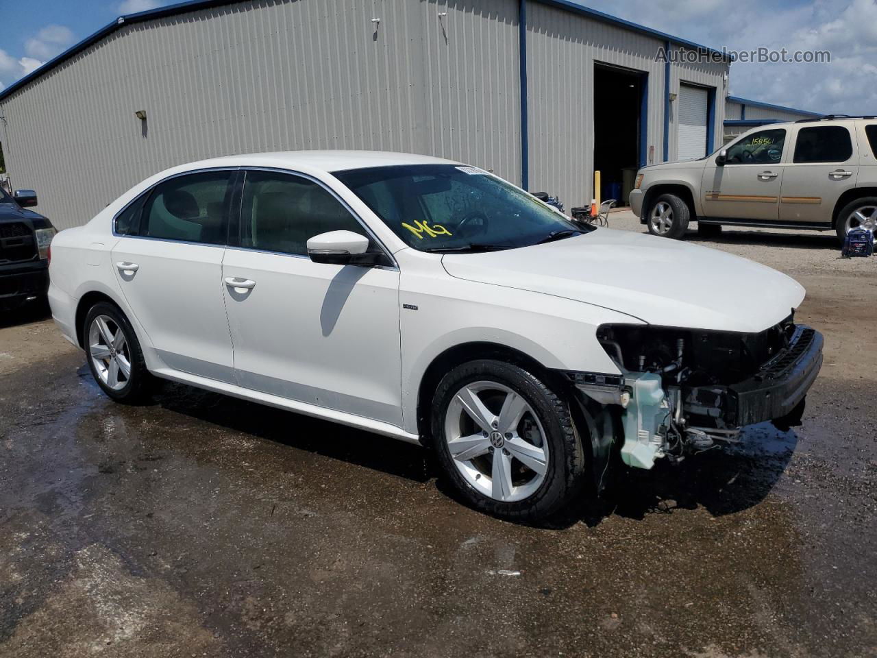 2015 Volkswagen Passat S White vin: 1VWAS7A36FC116131