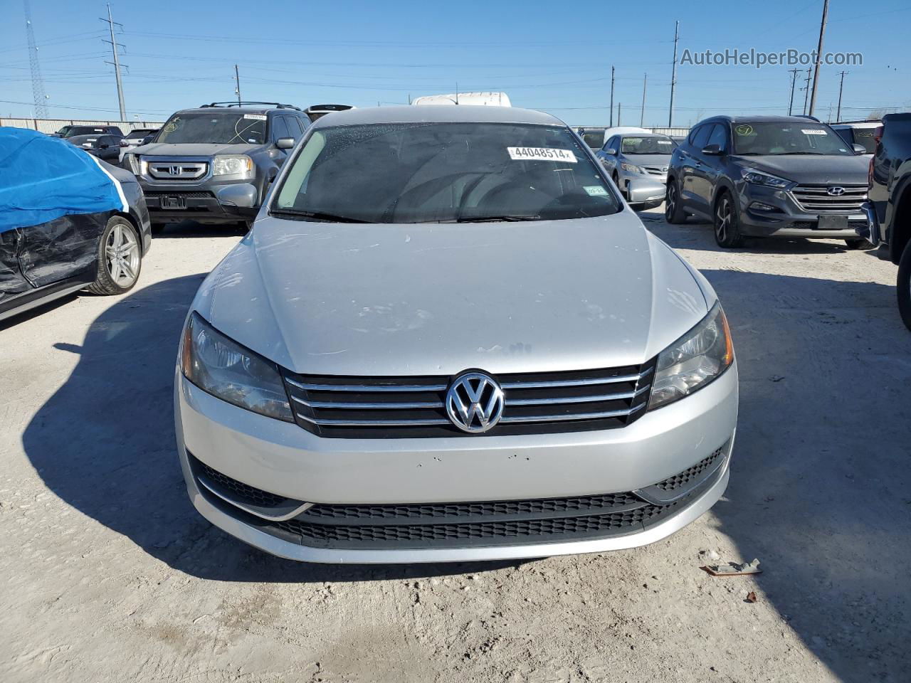 2014 Volkswagen Passat S Серый vin: 1VWAS7A37EC072767