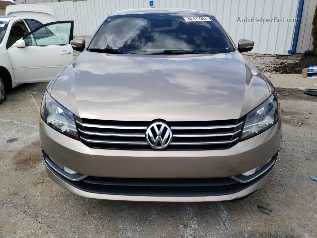 2015 Volkswagen Passat S Gold vin: 1VWAS7A38FC111335