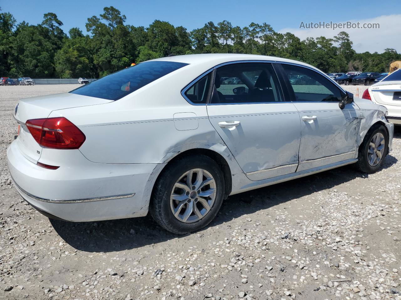 2016 Volkswagen Passat S White vin: 1VWAS7A38GC023452