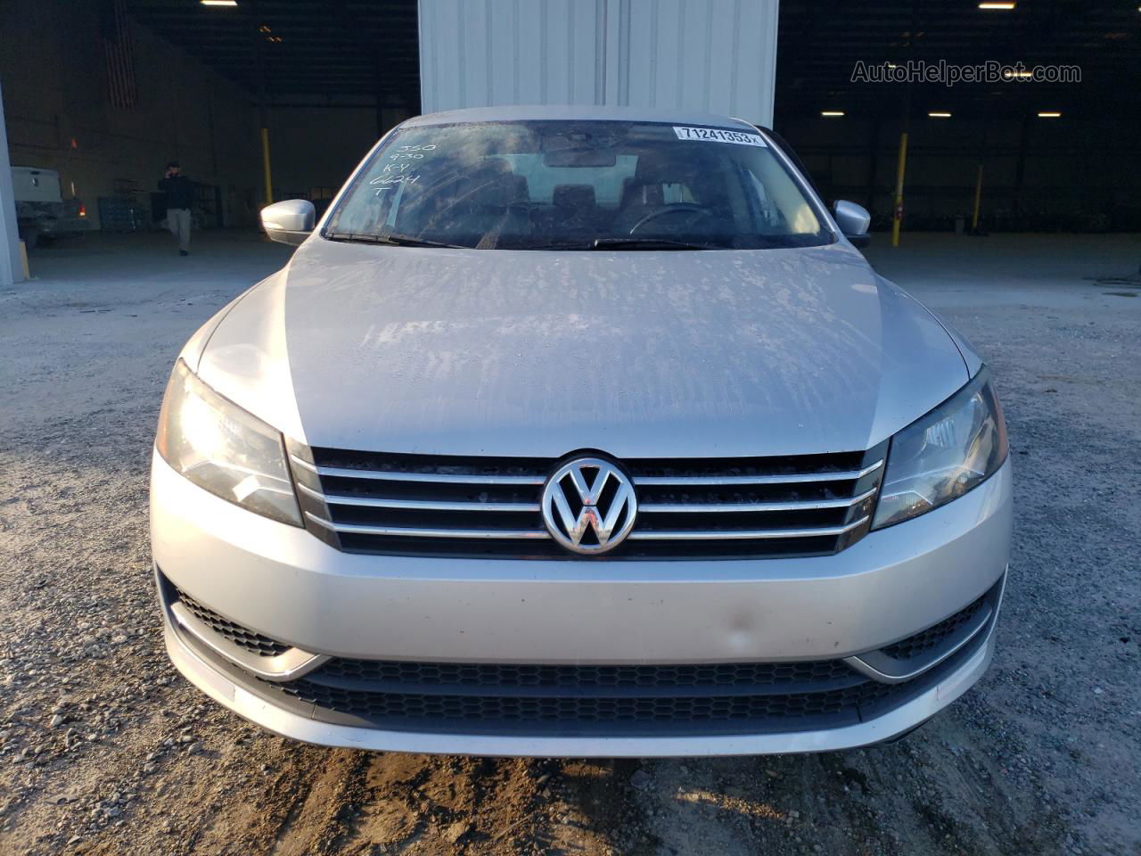 2014 Volkswagen Passat S Silver vin: 1VWAS7A39EC116624