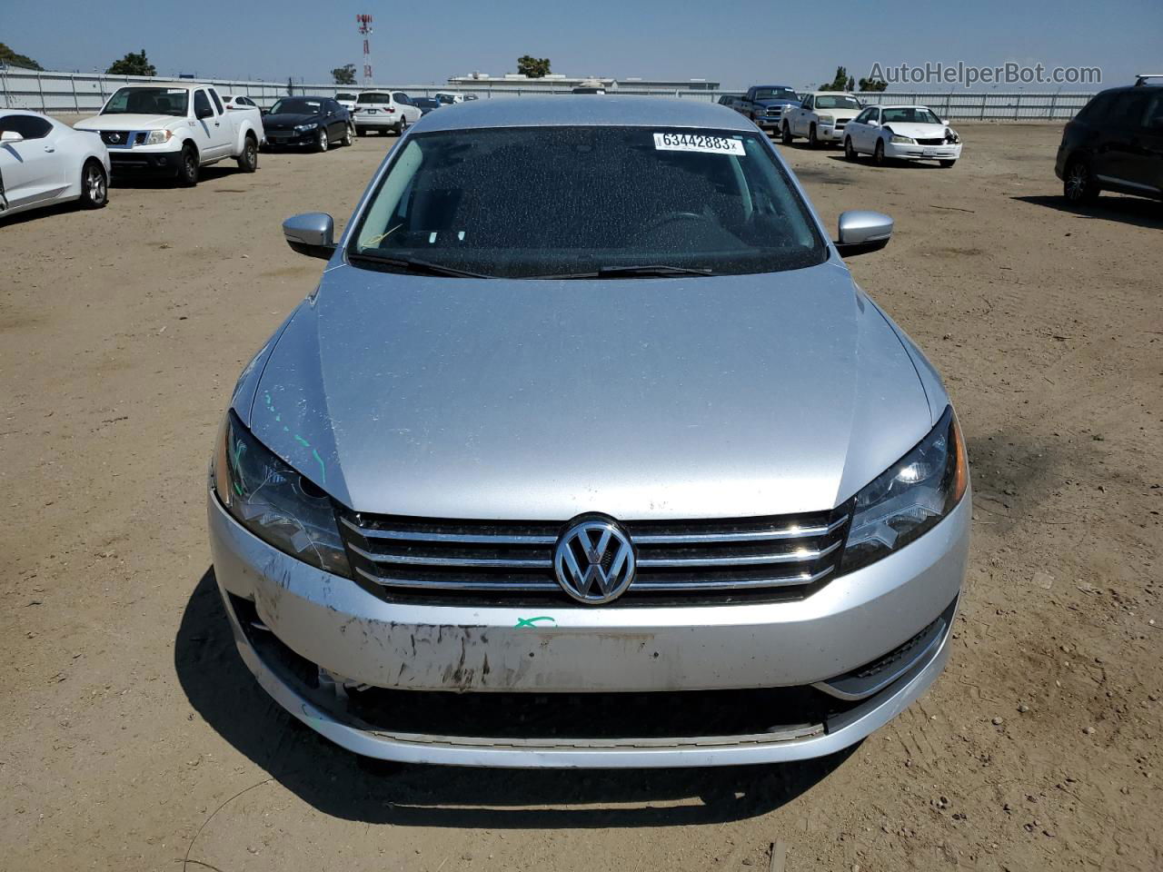 2015 Volkswagen Passat S Серебряный vin: 1VWAS7A39FC007582