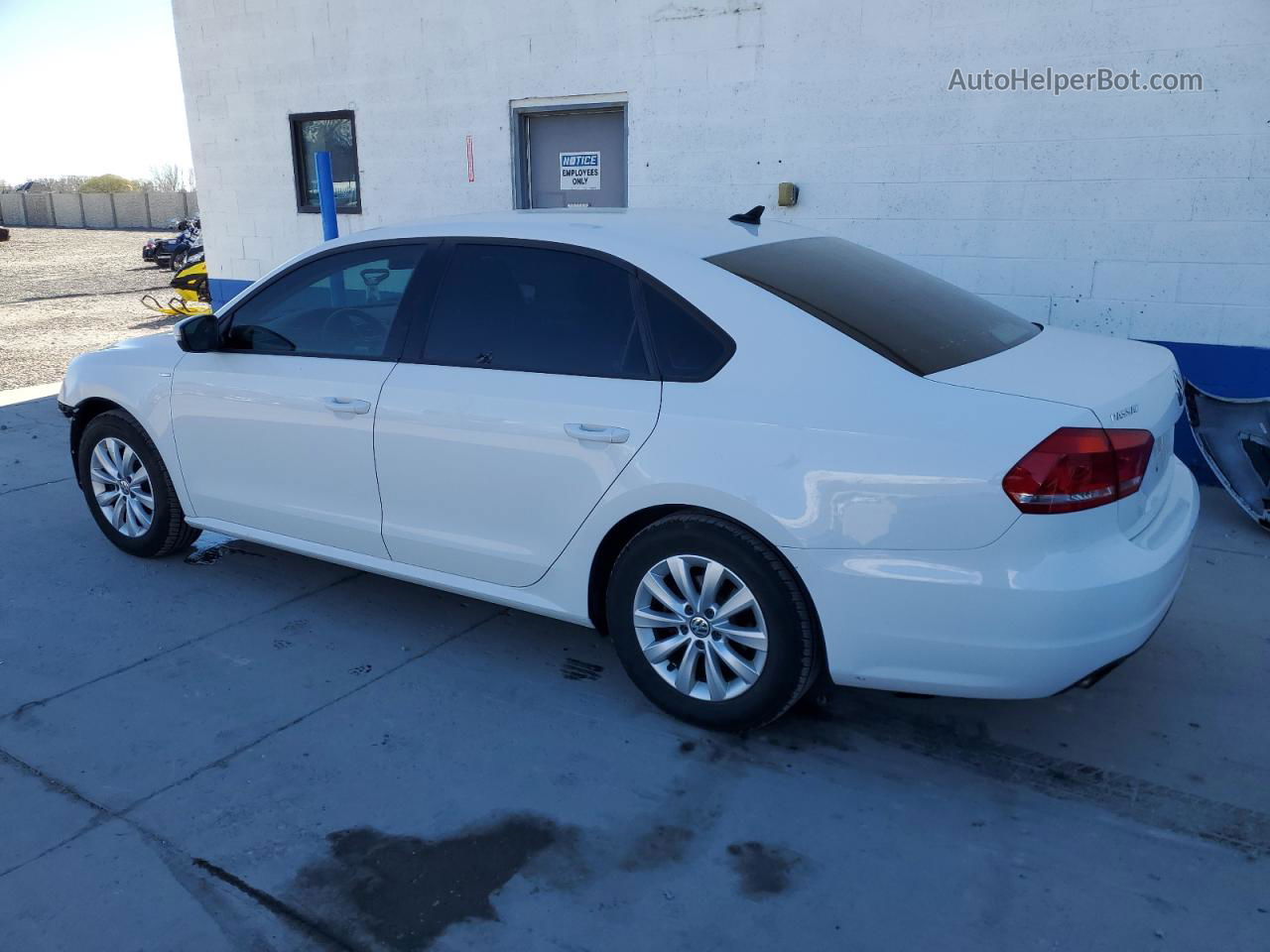 2015 Volkswagen Passat S White vin: 1VWAS7A3XFC003024