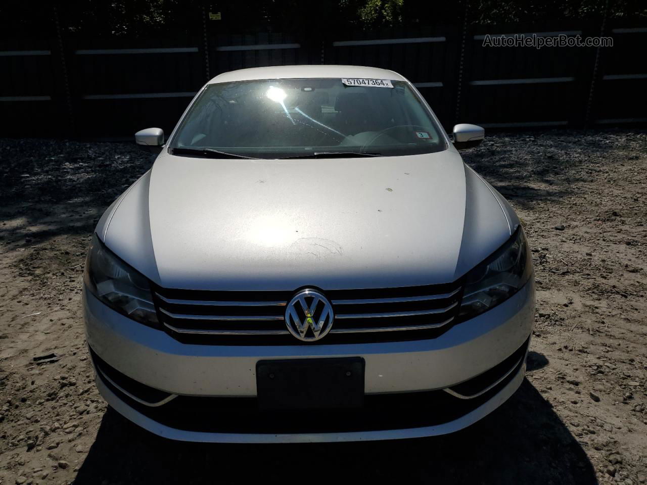 2014 Volkswagen Passat S Серебряный vin: 1VWAT7A30EC054706