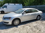 2014 Volkswagen Passat S Серебряный vin: 1VWAT7A30EC054706