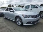 2016 Volkswagen Passat S Серебряный vin: 1VWAT7A30GC034409