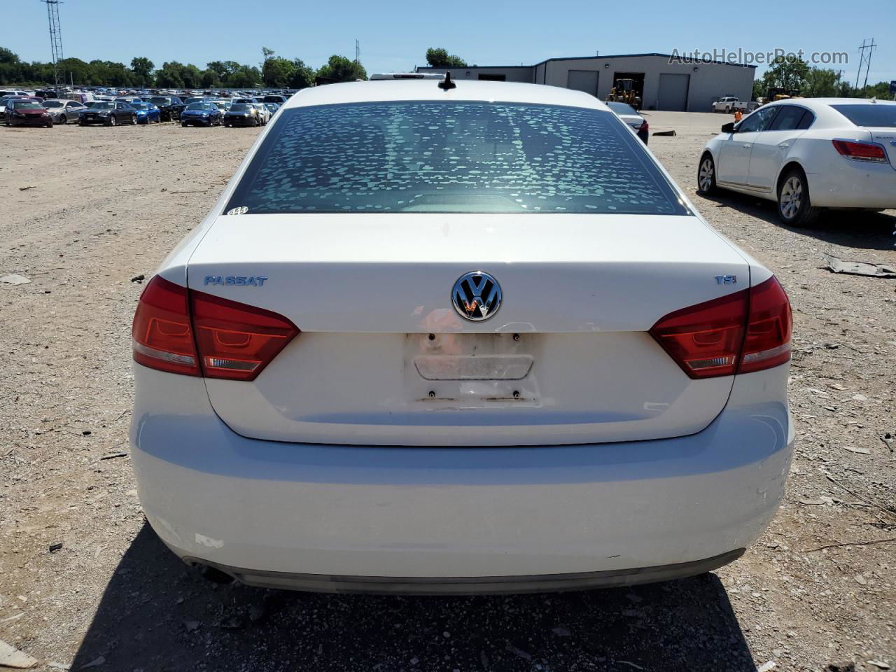 2014 Volkswagen Passat S White vin: 1VWAT7A31EC078299