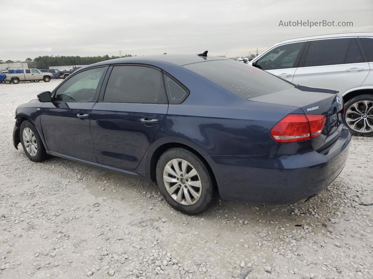 2015 Volkswagen Passat S Синий vin: 1VWAT7A31FC039424