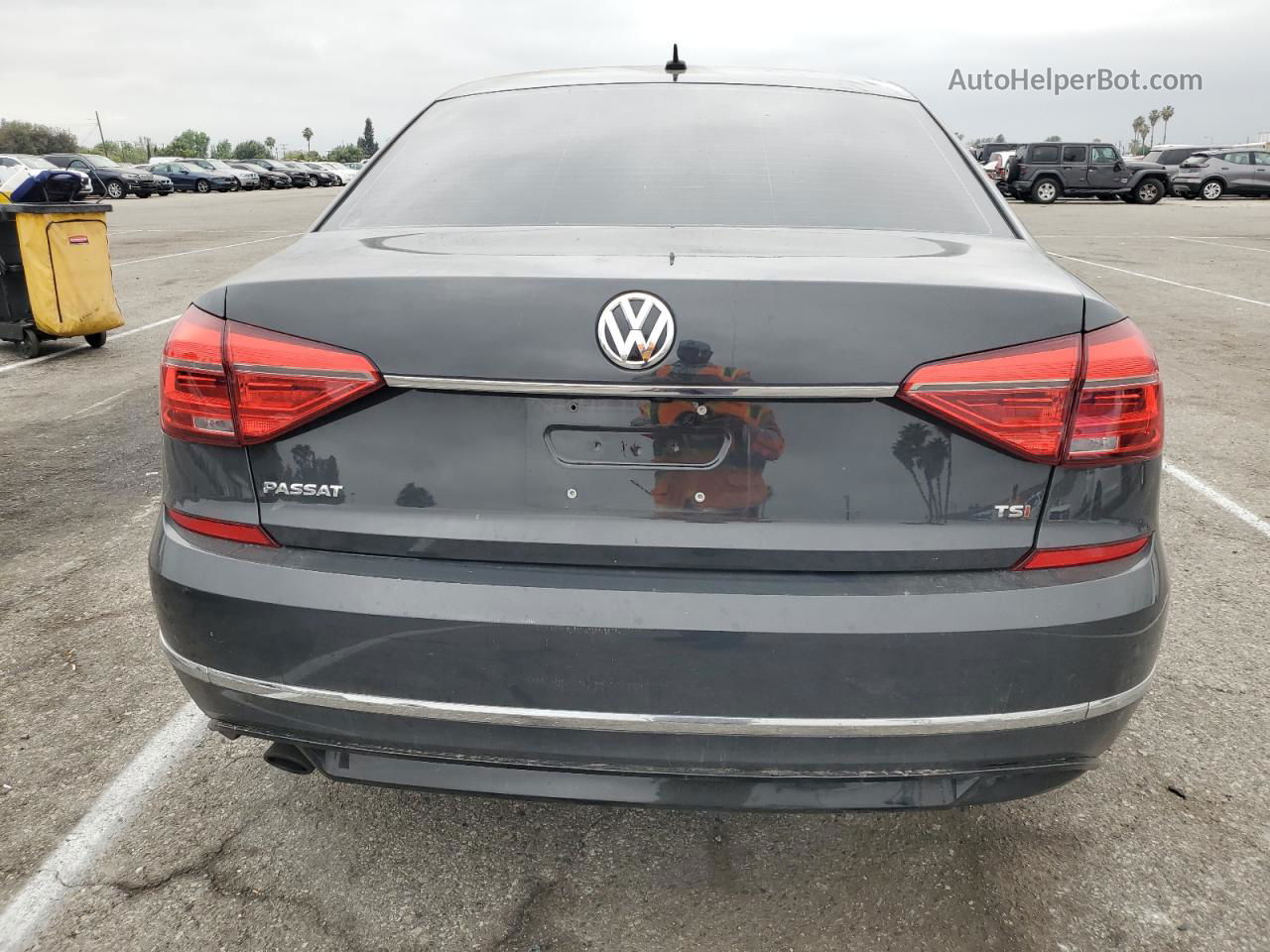 2016 Volkswagen Passat S Серый vin: 1VWAT7A31GC034001