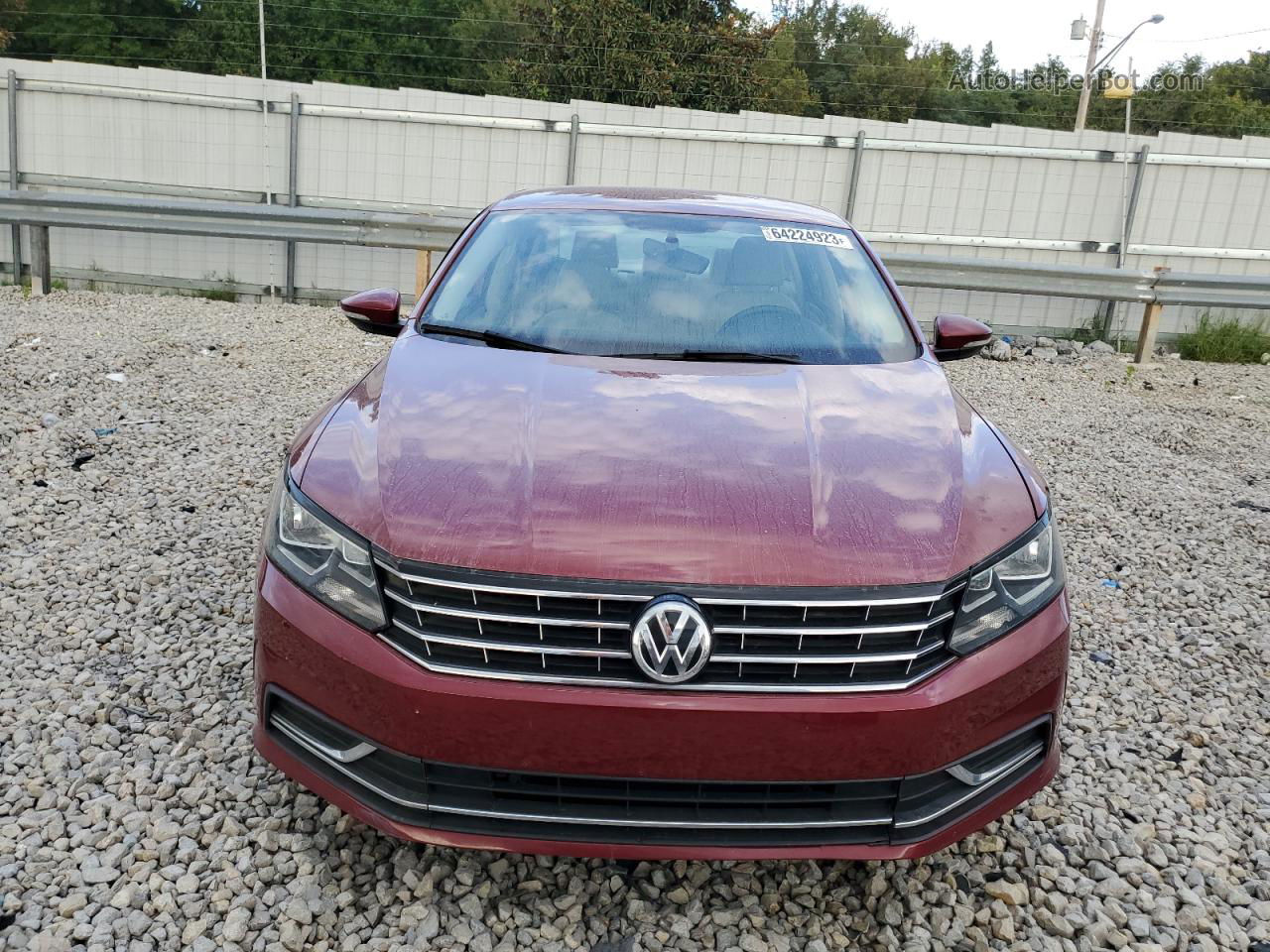 2017 Volkswagen Passat S Красный vin: 1VWAT7A31HC041838