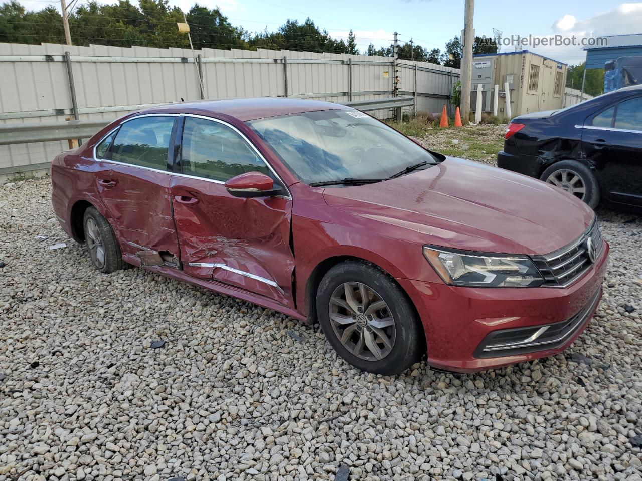 2017 Volkswagen Passat S Красный vin: 1VWAT7A31HC041838