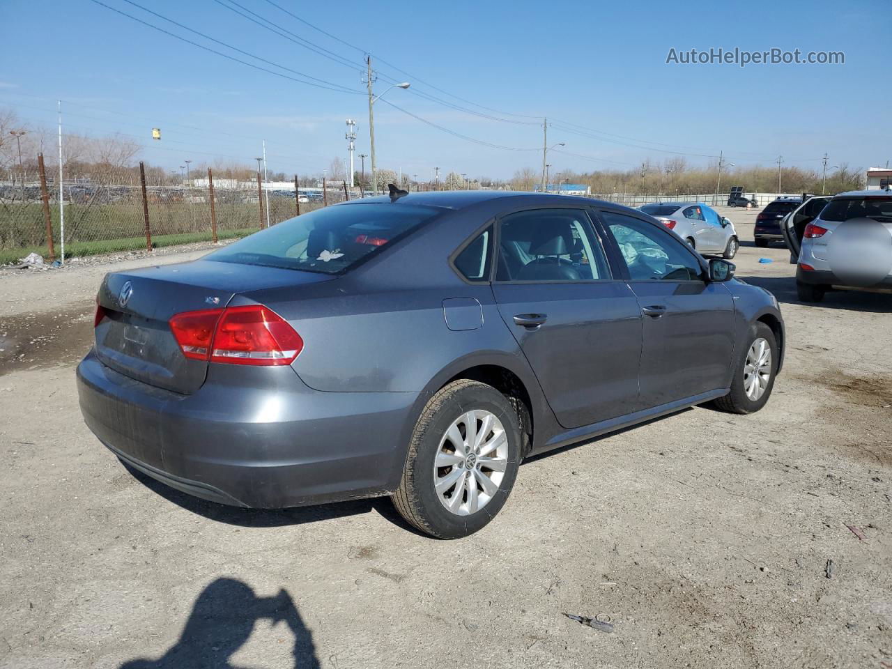 2015 Volkswagen Passat S Gray vin: 1VWAT7A32FC011034