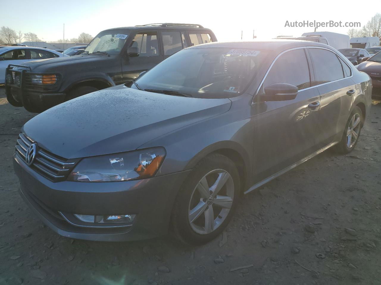 2015 Volkswagen Passat S Серый vin: 1VWAT7A32FC101834