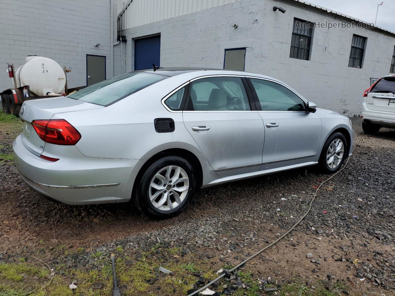 2016 Volkswagen Passat S Silver vin: 1VWAT7A32GC028532