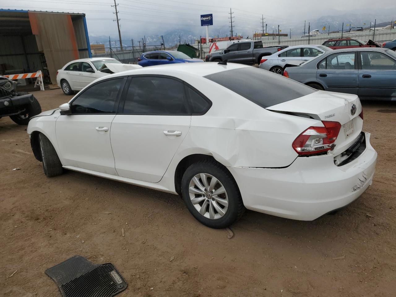 2014 Volkswagen Passat S White vin: 1VWAT7A33EC089000