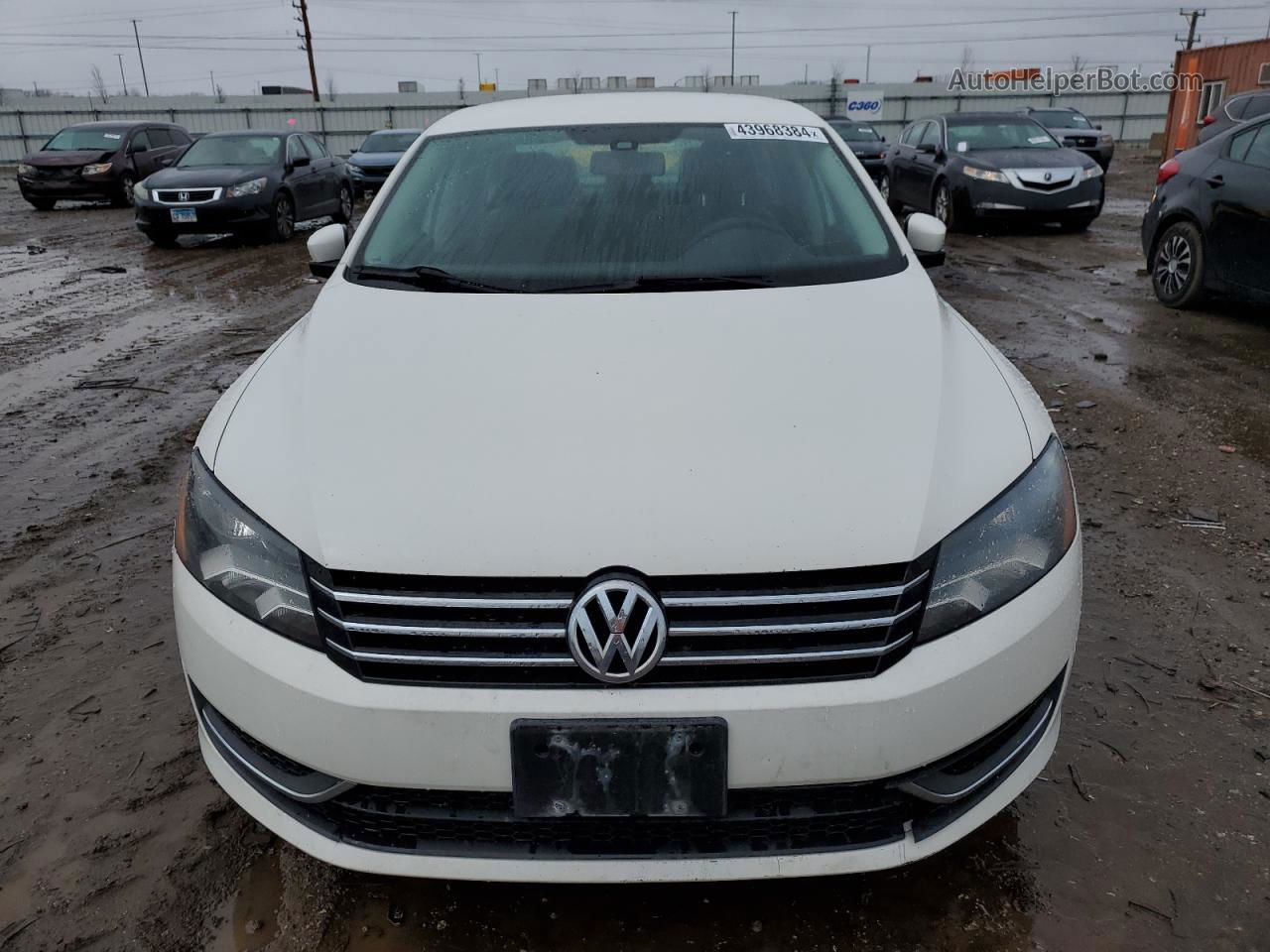 2015 Volkswagen Passat S Белый vin: 1VWAT7A33FC047718