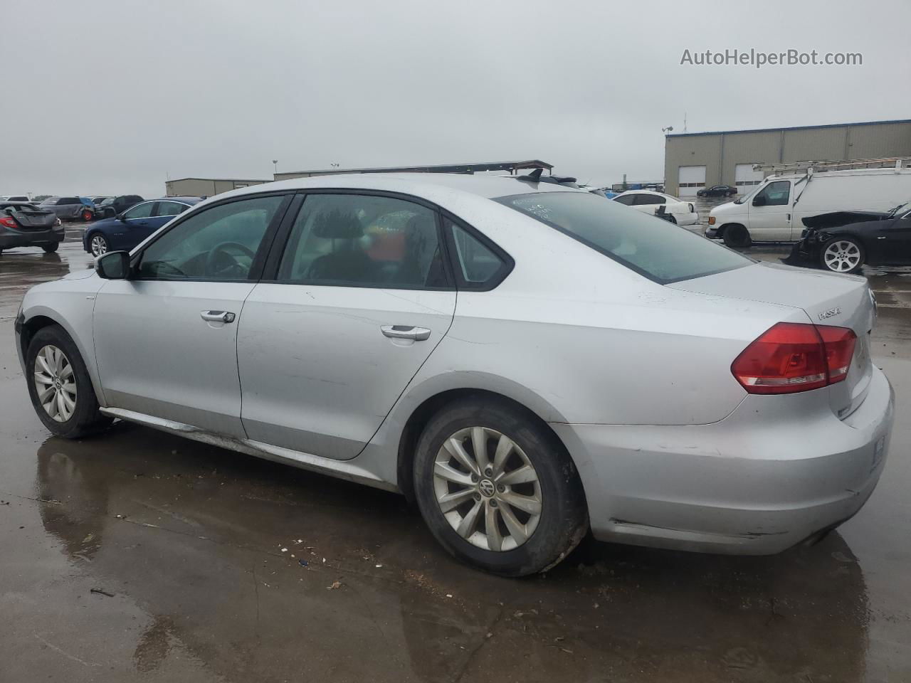 2014 Volkswagen Passat S Silver vin: 1VWAT7A34EC028562