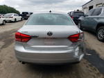 2014 Volkswagen Passat S Серебряный vin: 1VWAT7A34EC035253