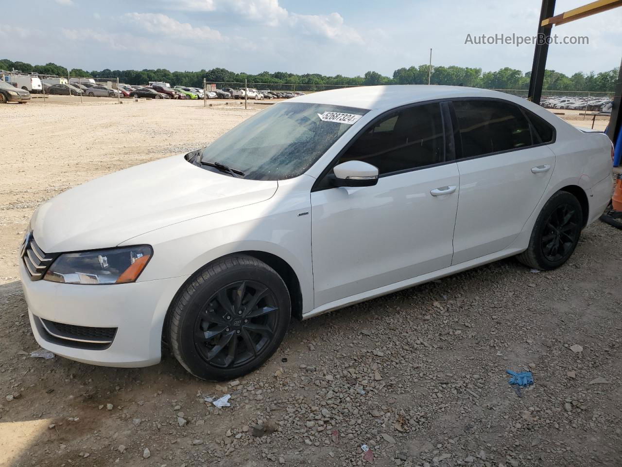 2014 Volkswagen Passat S White vin: 1VWAT7A34EC066678