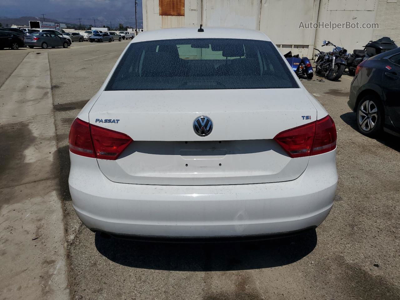 2014 Volkswagen Passat S White vin: 1VWAT7A34EC090950