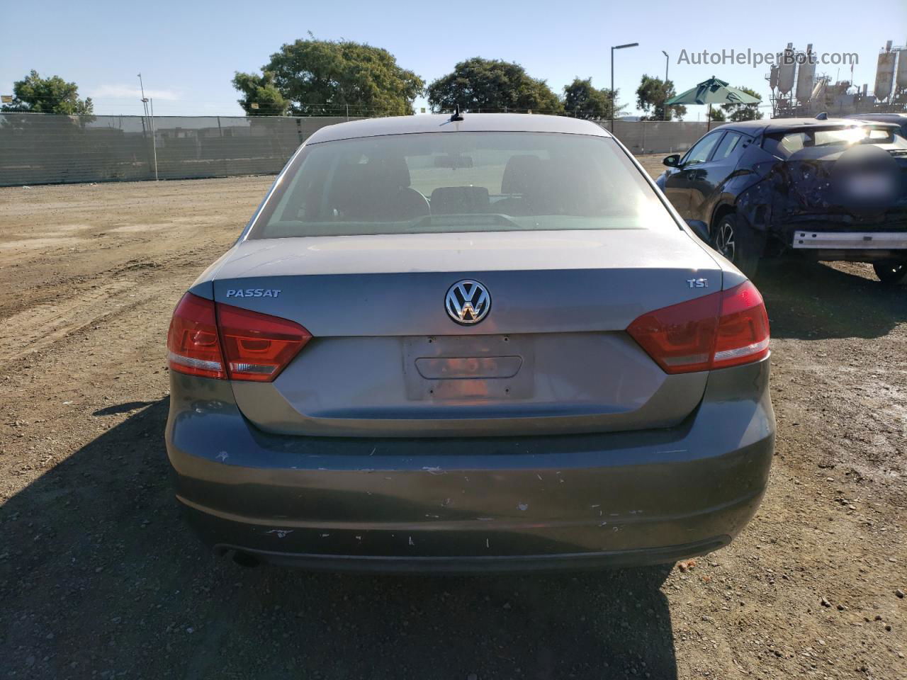 2015 Volkswagen Passat S Угольный vin: 1VWAT7A34FC024612