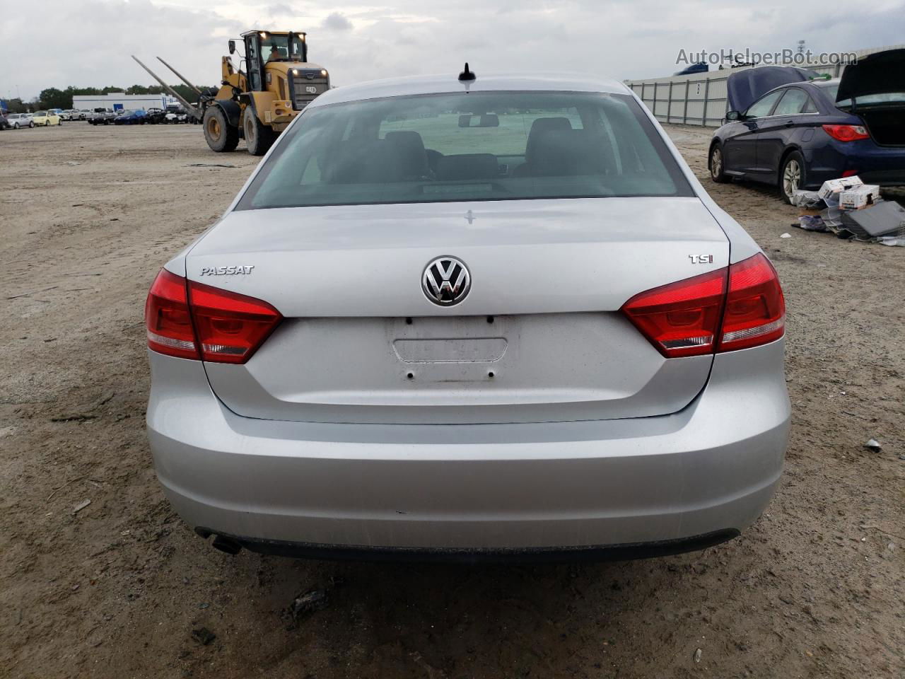 2015 Volkswagen Passat S Silver vin: 1VWAT7A34FC050434