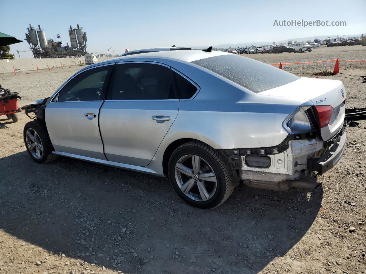 2015 Volkswagen Passat S Silver vin: 1VWAT7A34FC071042