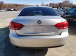 2015 Volkswagen Passat S Серебряный vin: 1VWAT7A34FC073485