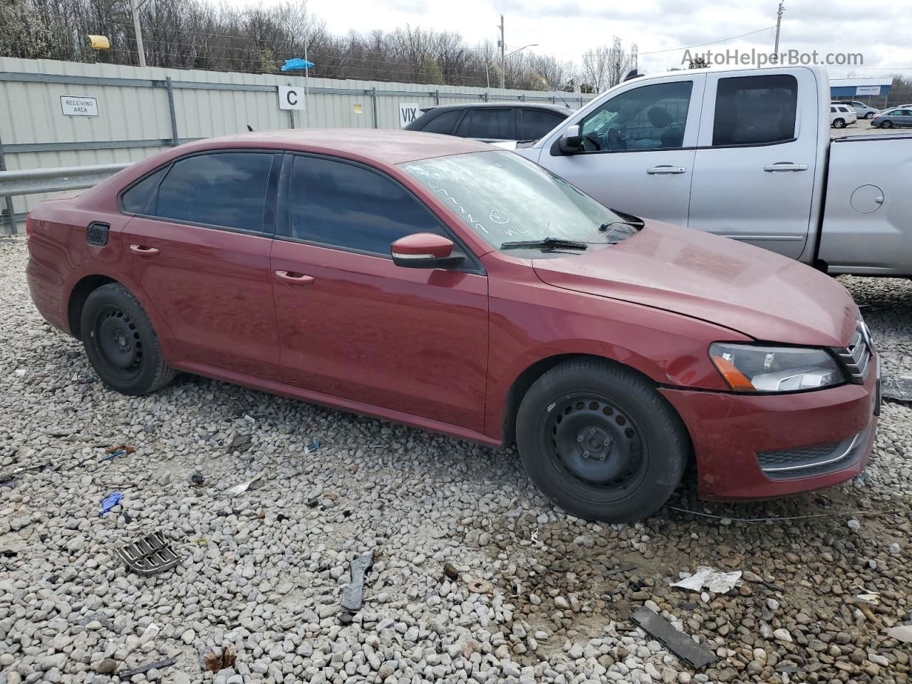 2015 Volkswagen Passat S Red vin: 1VWAT7A34FC077827