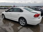 2015 Volkswagen Passat S White vin: 1VWAT7A34FC081716