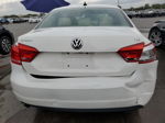 2015 Volkswagen Passat S Белый vin: 1VWAT7A34FC081716