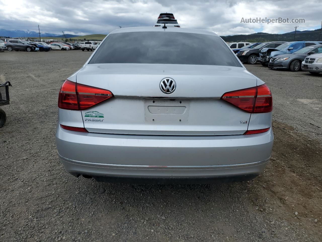 2016 Volkswagen Passat S Серебряный vin: 1VWAT7A34GC038186