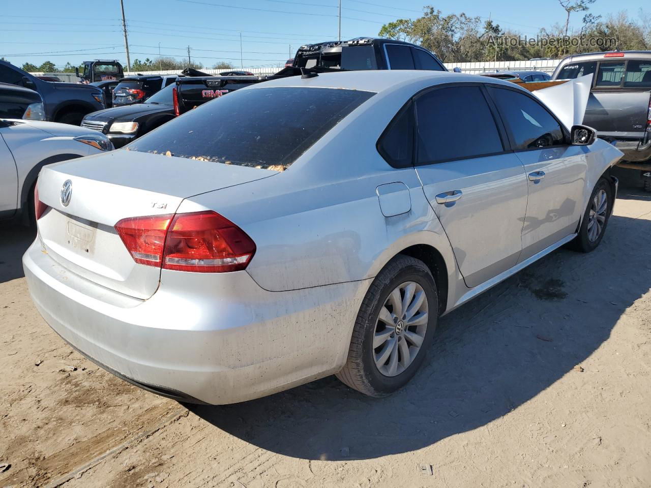 2014 Volkswagen Passat S Silver vin: 1VWAT7A35EC070996