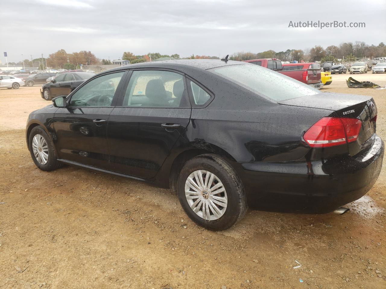 2015 Volkswagen Passat S Черный vin: 1VWAT7A35FC077075