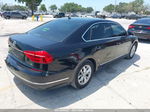 2016 Volkswagen Passat 1.8t S Черный vin: 1VWAT7A35GC027455