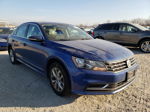 2017 Volkswagen Passat S Синий vin: 1VWAT7A35HC010754