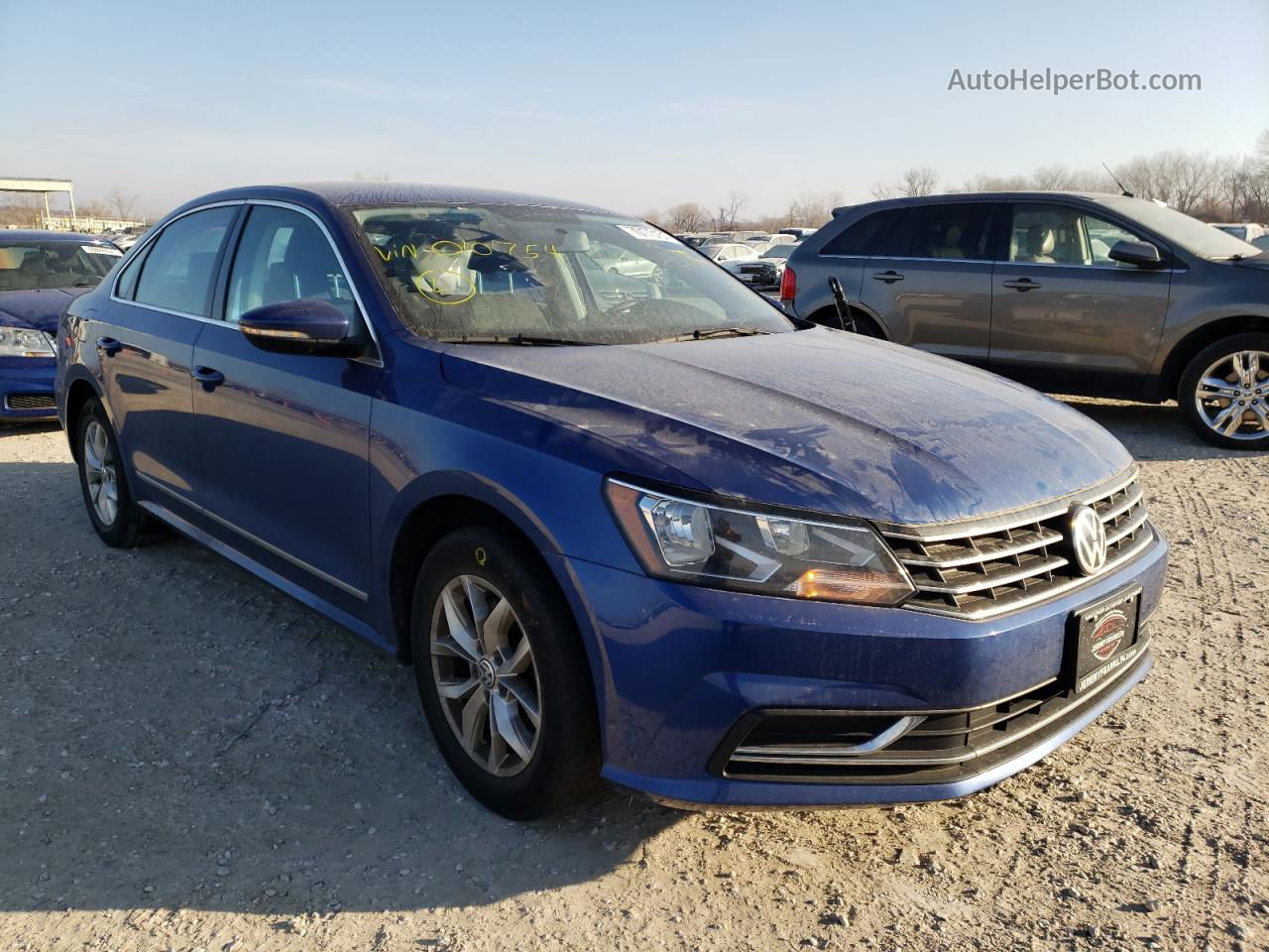 2017 Volkswagen Passat S Синий vin: 1VWAT7A35HC010754