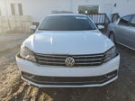 2017 Volkswagen Passat S Белый vin: 1VWAT7A35HC041700