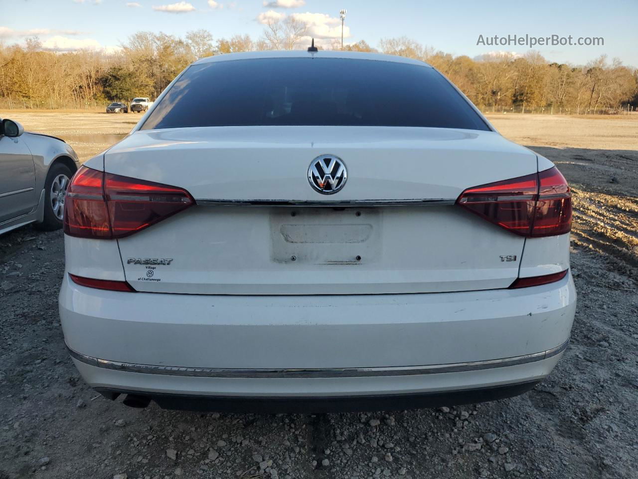 2017 Volkswagen Passat S White vin: 1VWAT7A35HC041700