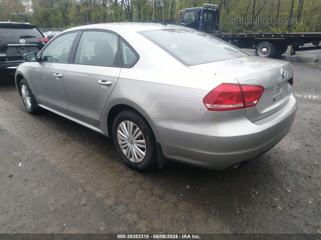 2014 Volkswagen Passat 1.8t S Серебряный vin: 1VWAT7A36EC104637