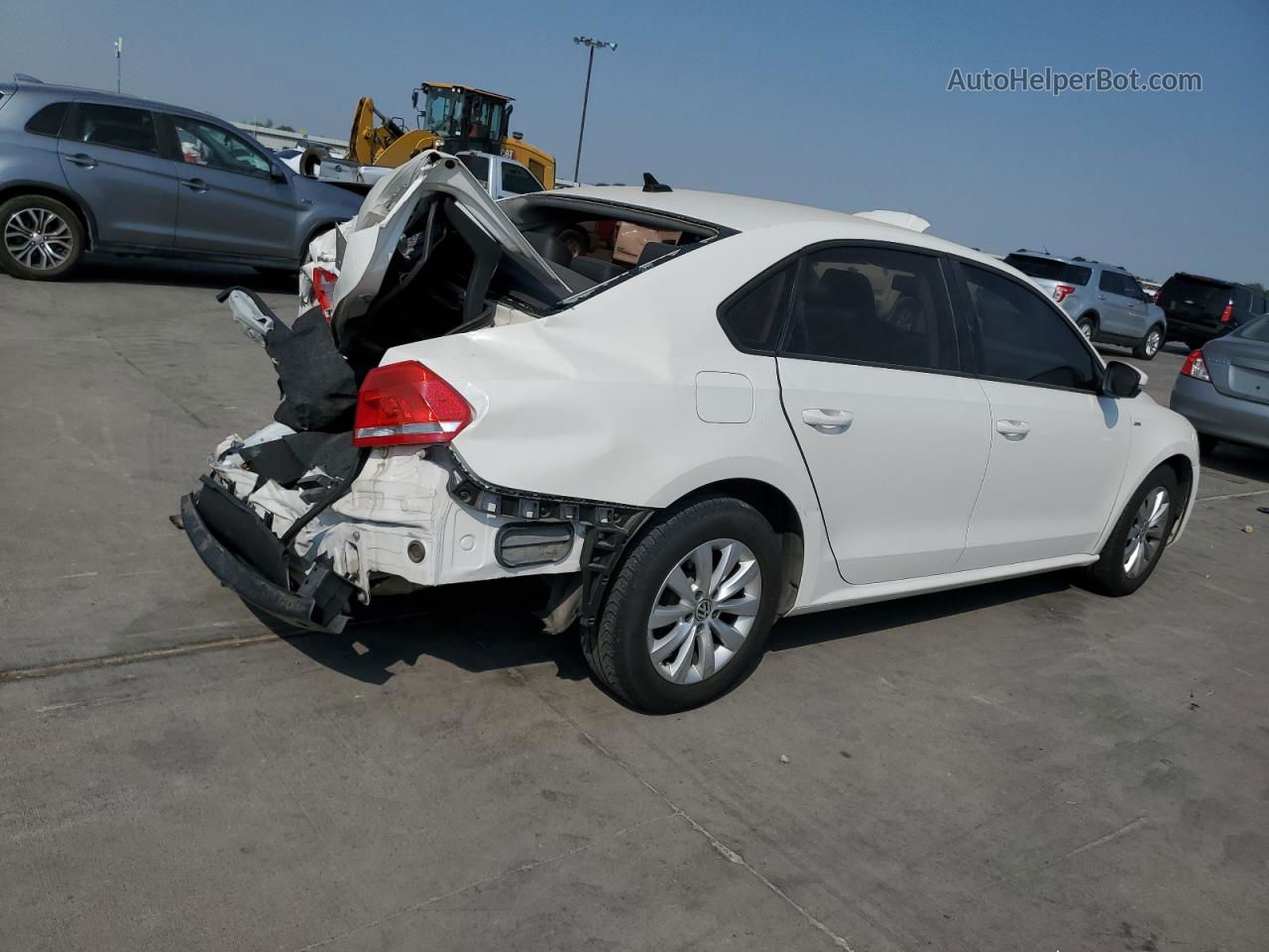 2015 Volkswagen Passat S White vin: 1VWAT7A36FC030587